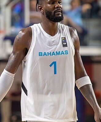 Lakers Ayton Demotion Talk Exposes the Front Office’s Desperate Roster Gambles